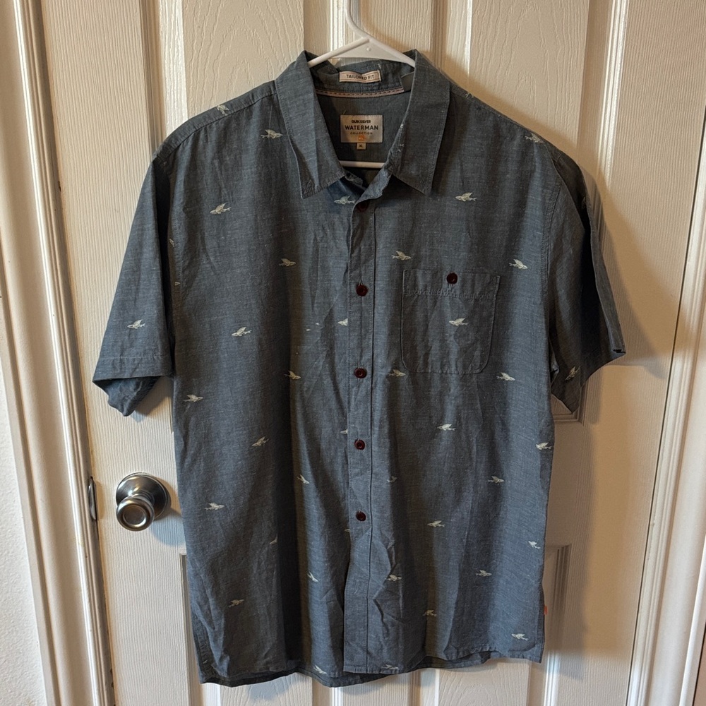 Quicksilver Weatherproof Men's Blue Casual Button Down Shirt